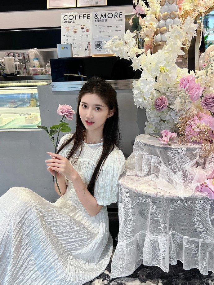 可怜的东西 封面